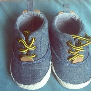 Gap baby denim shoes